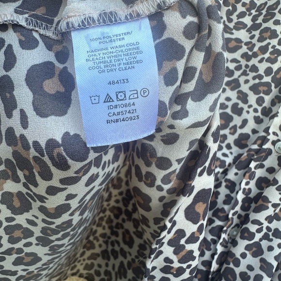 LOFT Black and White Relaxed Boxy Blouse Animal Print Size 24 Plus - Picture 4 of 7